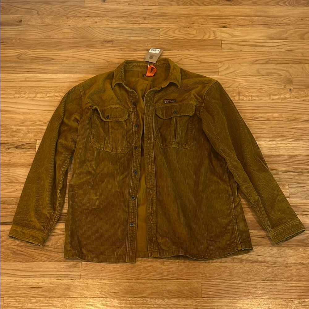 [NWT] Patagonia Men’s Brown Corduroy Shirt Jacket - Size L